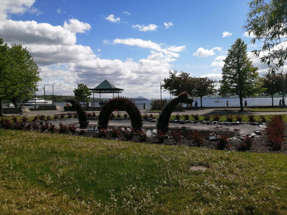O'Berge Du Village A302 Magog Екстер'єр фото
