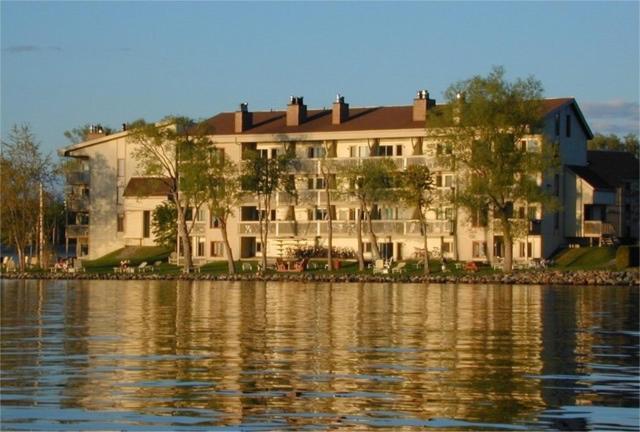 O'Berge Du Village A302 Magog Екстер'єр фото
